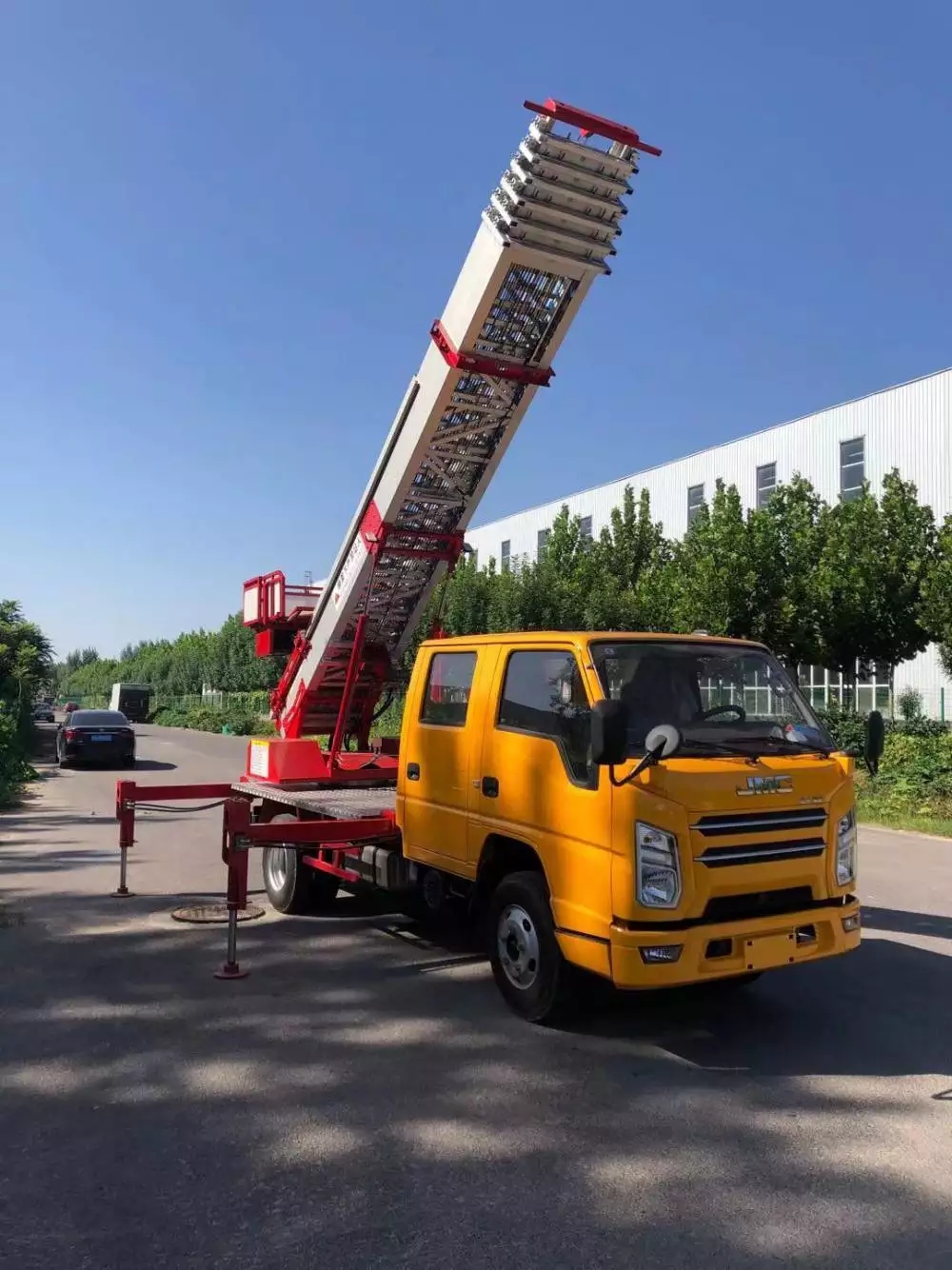 息烽附近的云梯车出租服务：轻松解决高空作业需求