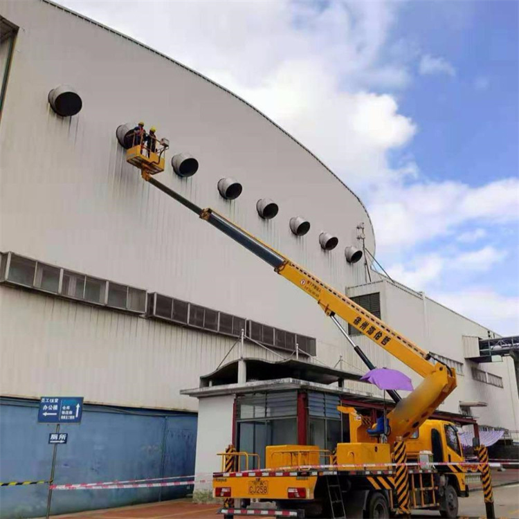 息烽高空作业车出租服务：专业广告牌安装解决方案