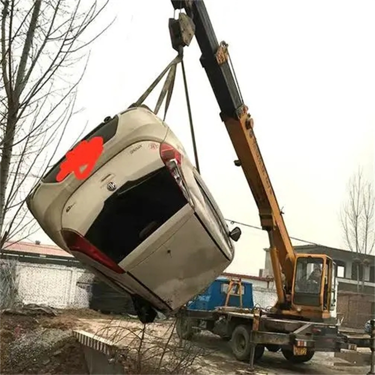 息烽随时待命，吊车24小时道路救援服务全解析