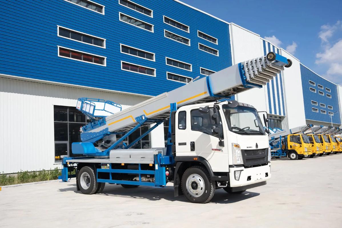 息烽出租云梯车高空作业车 建筑垃圾搬运
